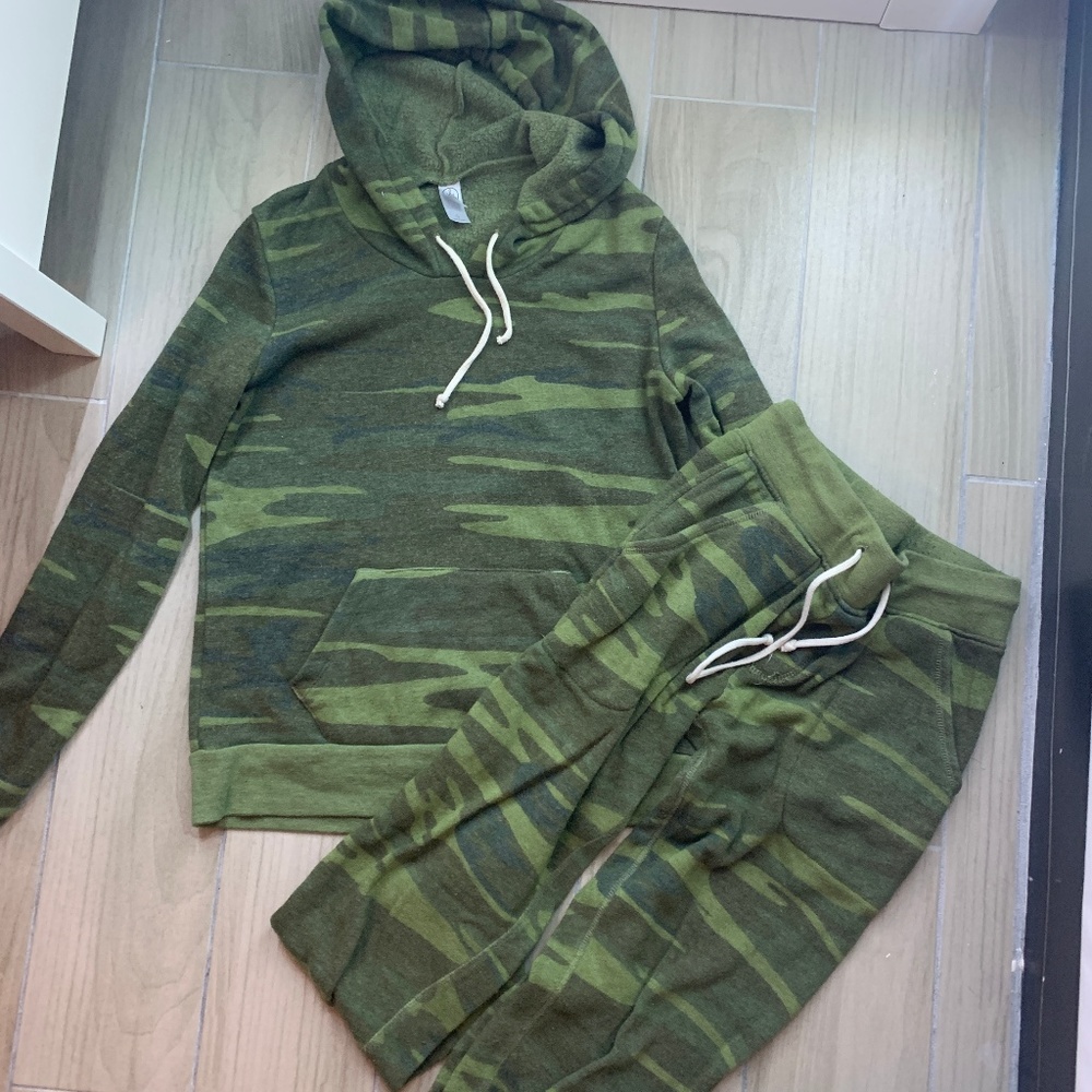 Alternative Apparel Camo Sweatsuit